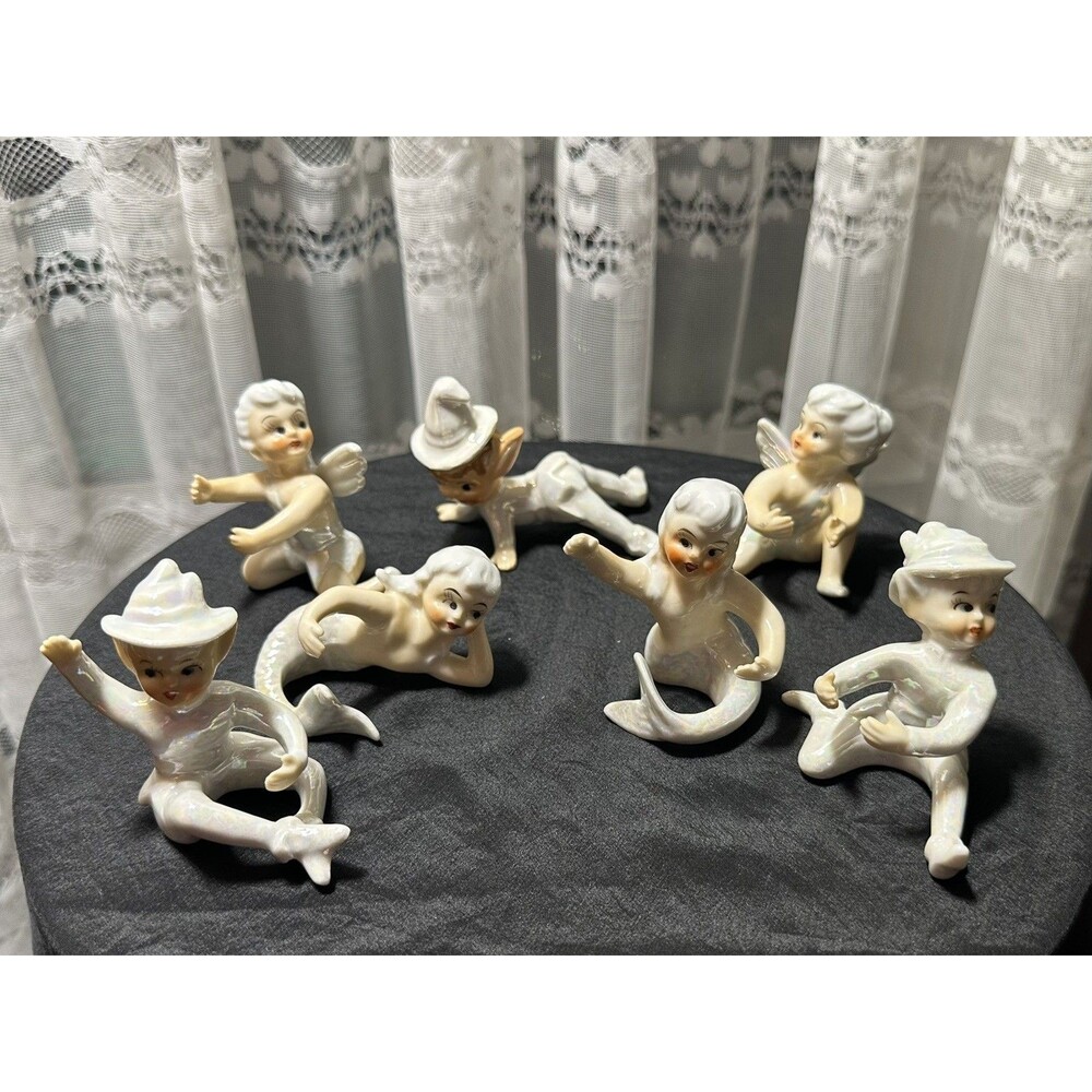 VNTG Lefton Japan Set of 7 Christmas Elves/Pixie Figurines–1950s Iridescent